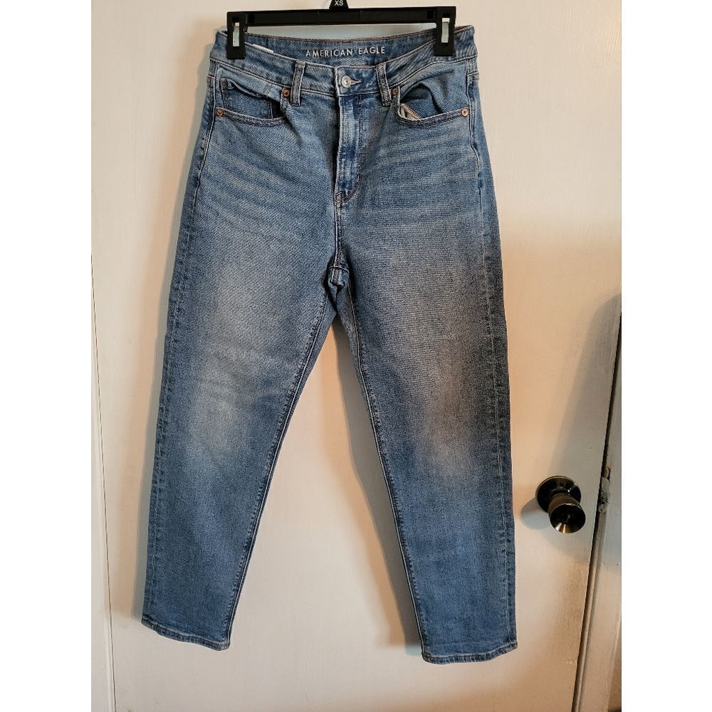 American eagle Mom jeans